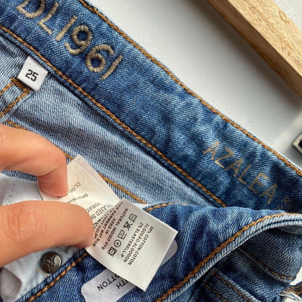 DL 1961 Ripped Skinny Jeans Mid Rise - Picture 7 of 7
